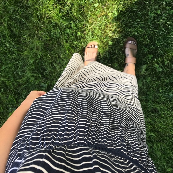 Ann Taylor LOFT maxi dress - Picture 3 of 3